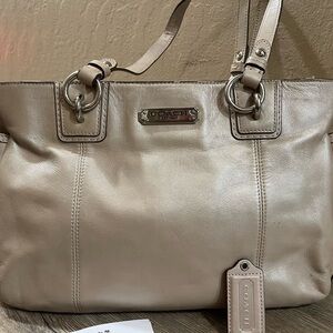 Coach Light Tan Leather Shoulder Bag